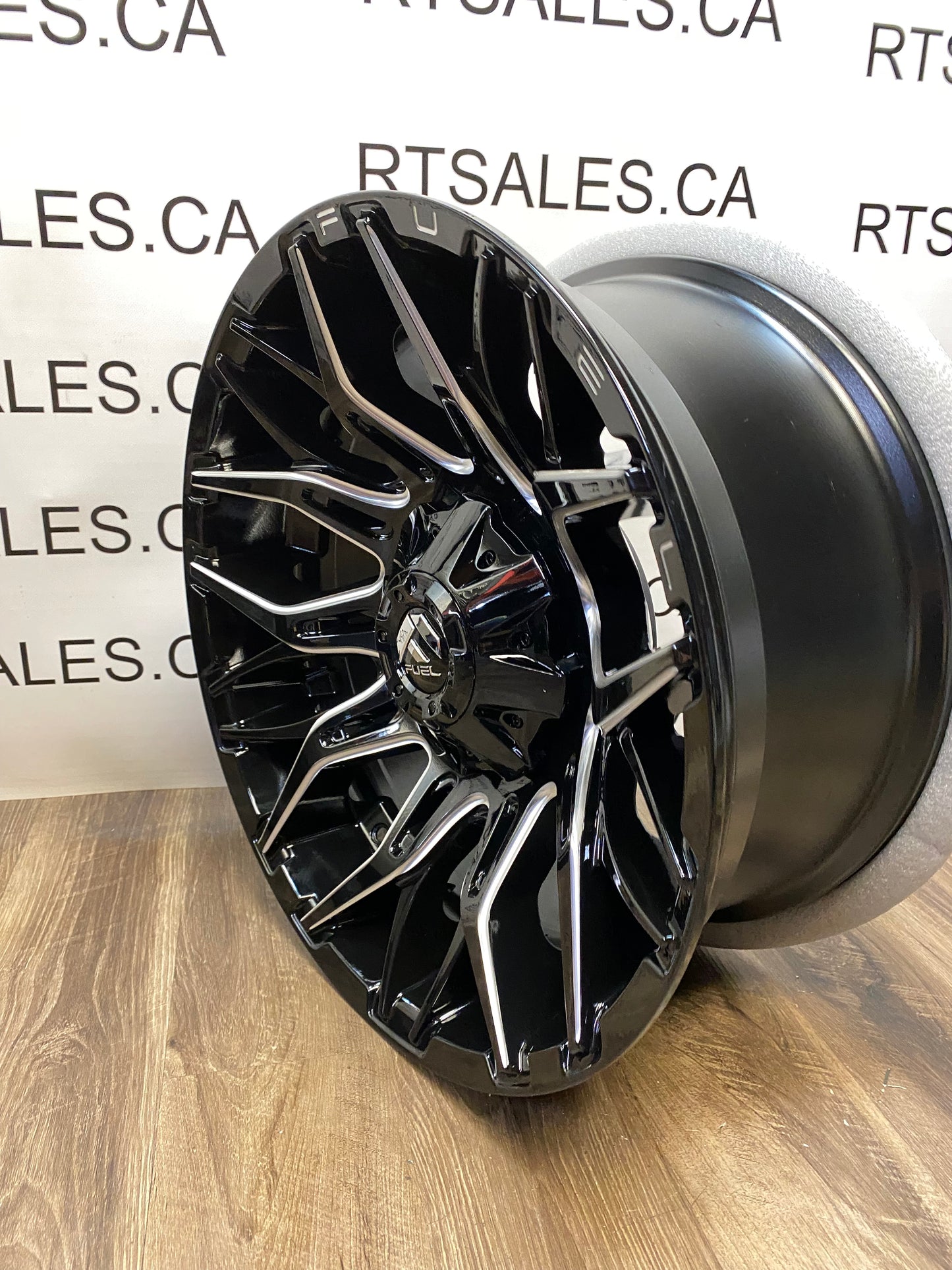 20x10 Fuel Twitch Rims 8x170 Ford F-250 350 Superduty