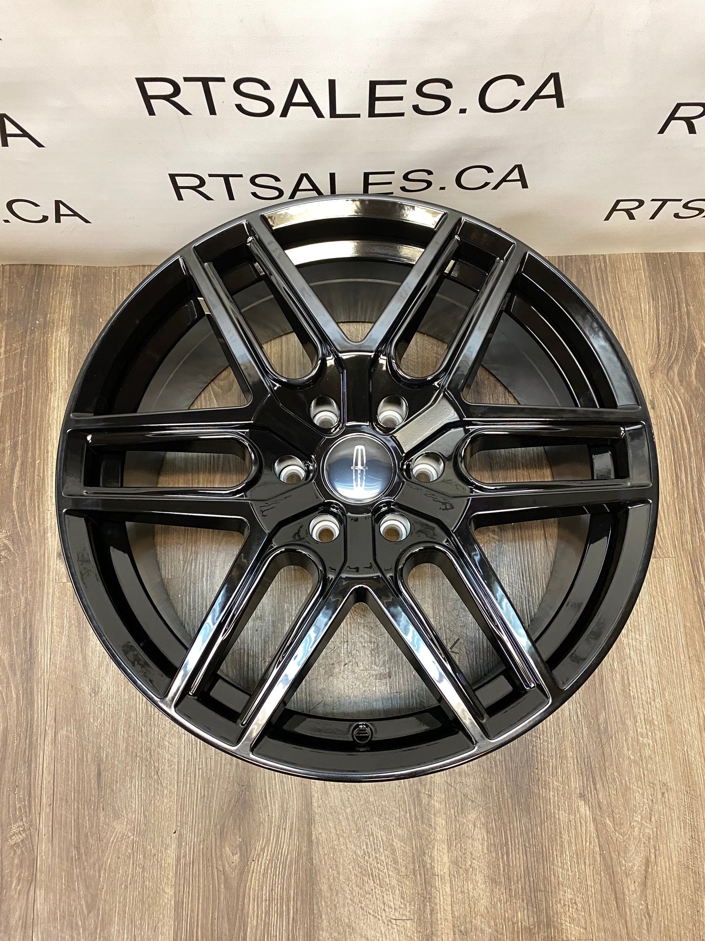 20x9 Touren Rims 6x135 Ford F-150 and Expedition