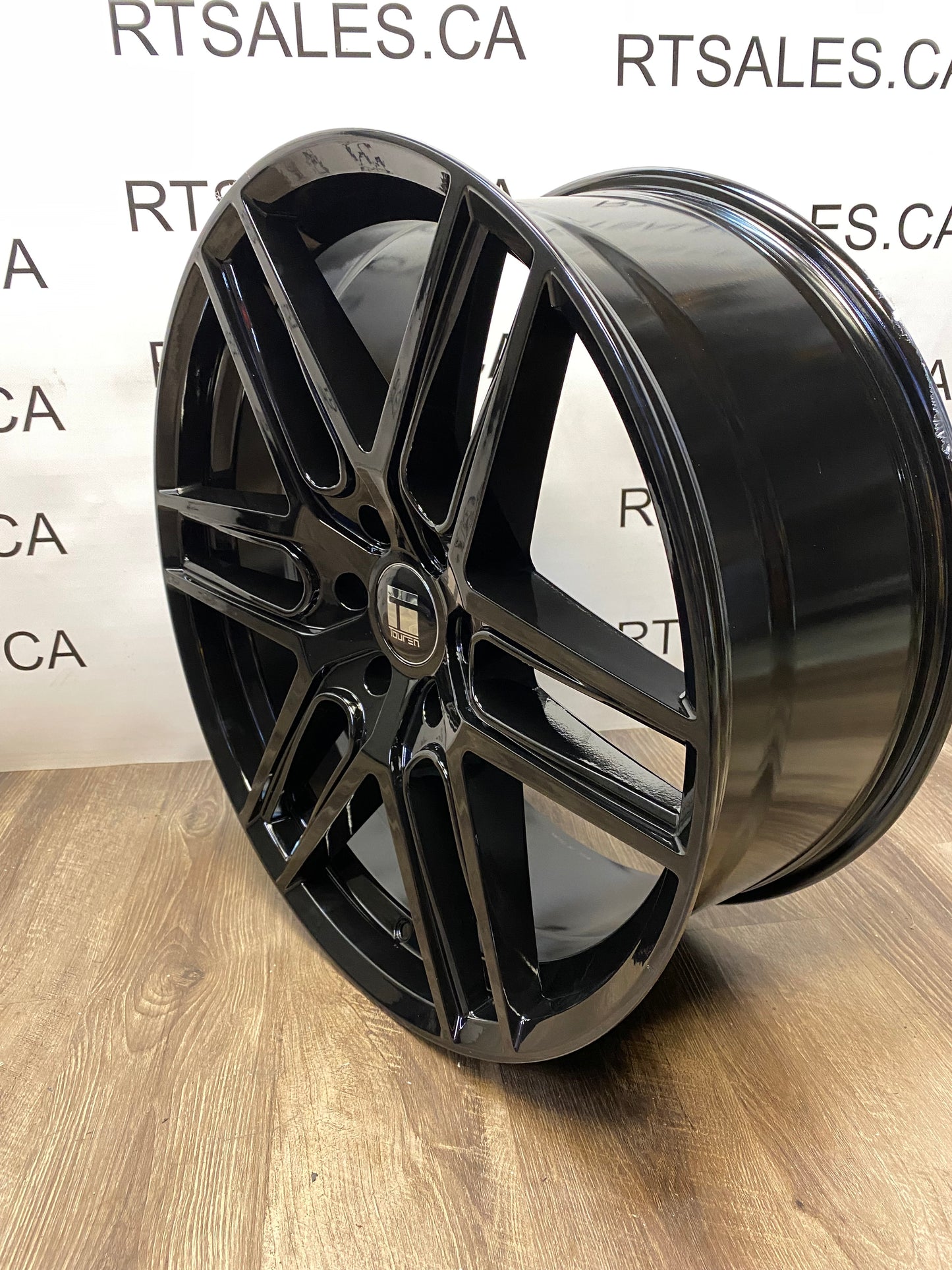 22x9.5 Touren Rims 6x135 Ford F-150 and Expedition