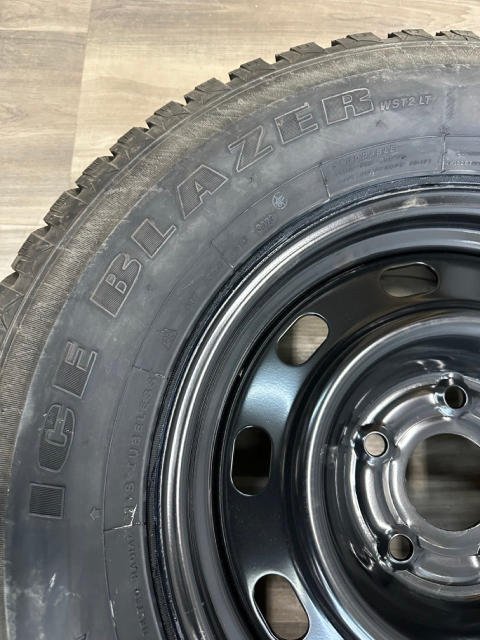 265/70/17 Sailun Winter tires Rims GMC Chevy 1500 6x139