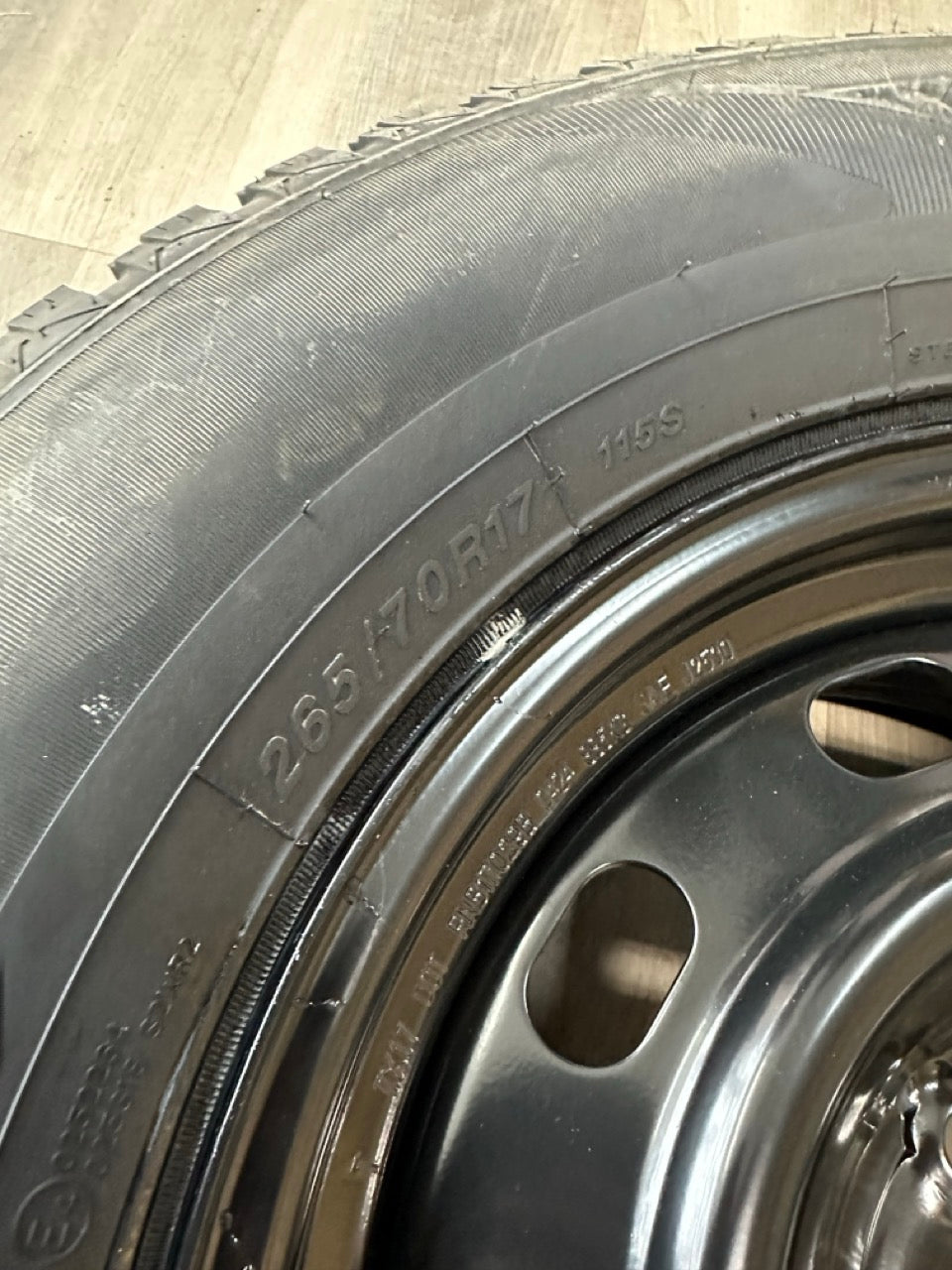 265/70/17 Sailun Winter tires Rims GMC Chevy 1500 6x139