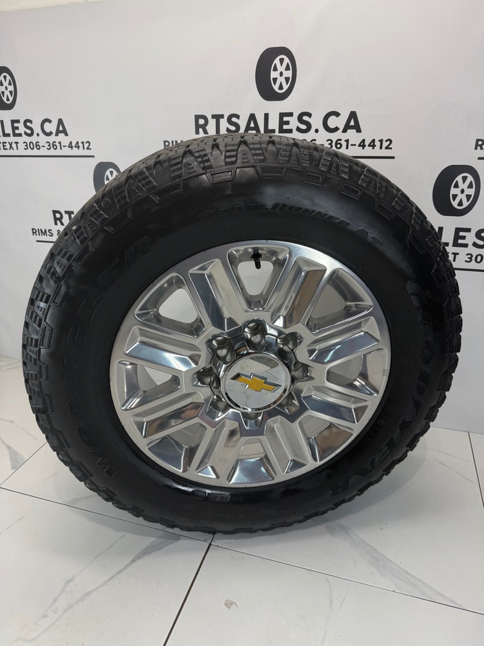 275/65/20 Tires GMC CHEVY High Country Rims 8x180. 2500 3500