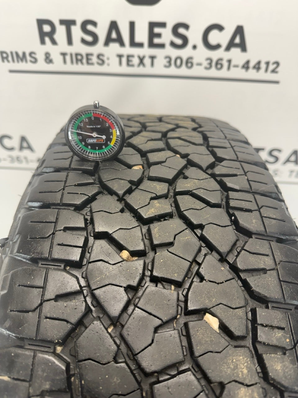 275/65/20 Tires GMC CHEVY High Country Rims 8x180. 2500 3500