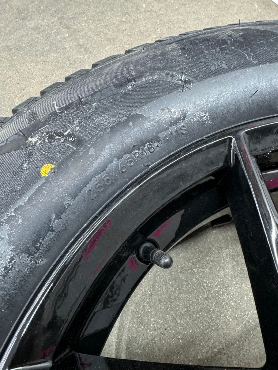 255/65/18 WINTER TIRES rims 5x114.3 Ford Explorer