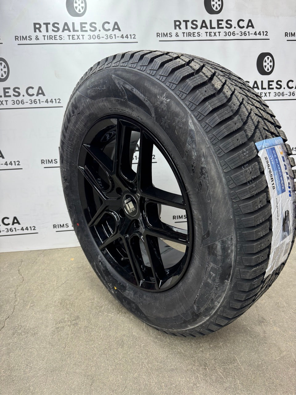 255/65/18 WINTER TIRES rims 5x114.3 Ford Explorer