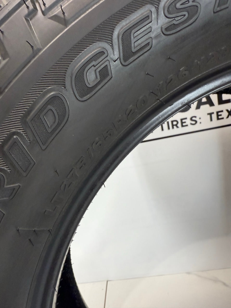 275/65/20 Bridgestone Dueler E Tires. (takeoffs)