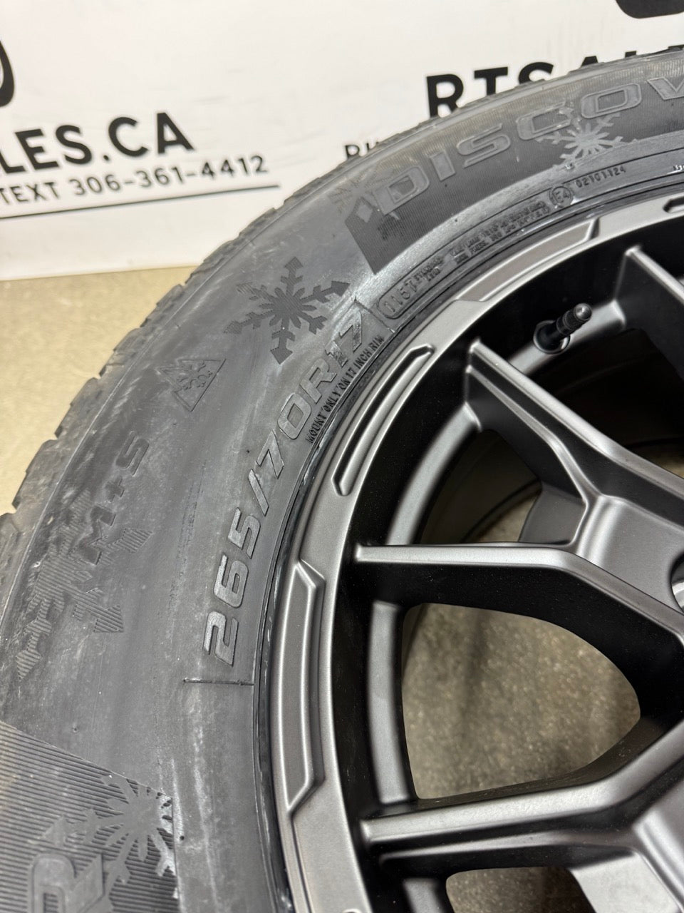 265/70/17 Cooper Winter tires Ford Bronco Rims 6x139.7 ranger