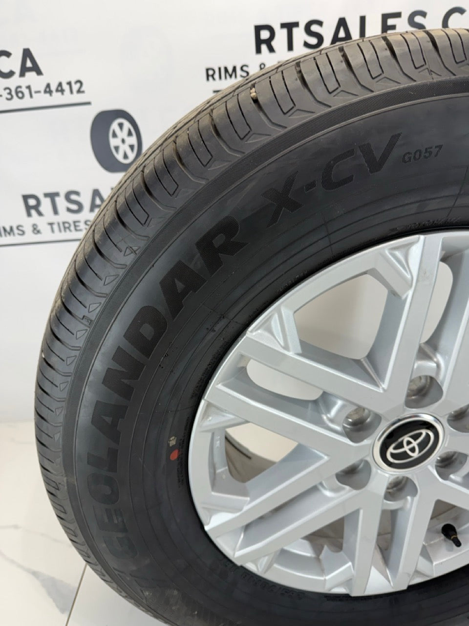 265/70/18 tires 18x7.5 Rims 6x139.7 Toyota Tundra Tacoma
