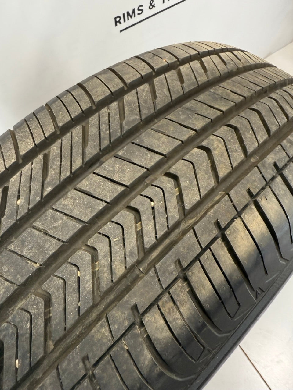265/70/18 tires 18x7.5 Rims 6x139.7 Toyota Tundra Tacoma