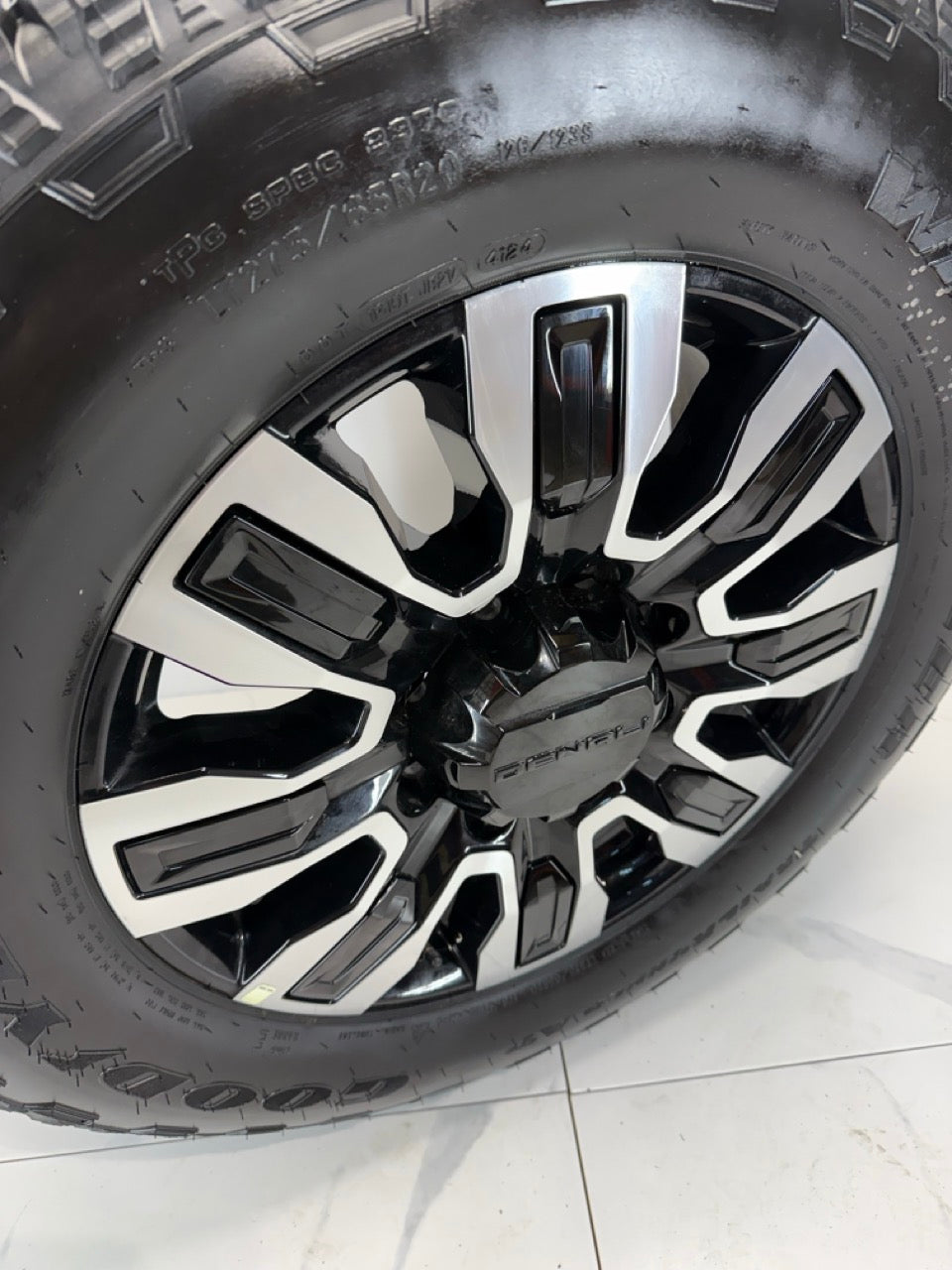 275/65/20 Tires GMC CHEVY Rims 8x180 2500 3500 (Takeoffs)