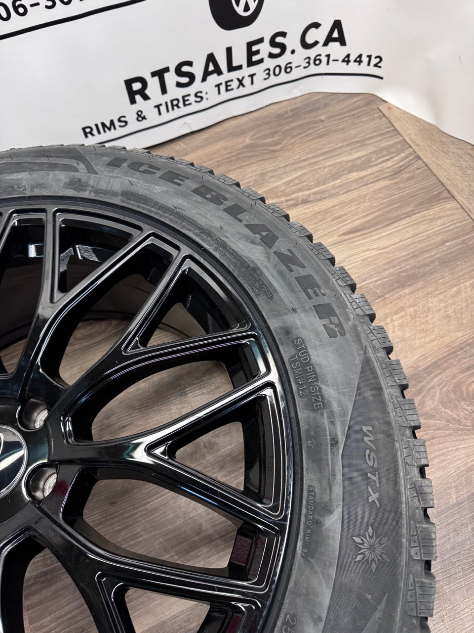255/55/20 winter tires 20x8.5 Rims 5x120 Toyota grand Highlander
