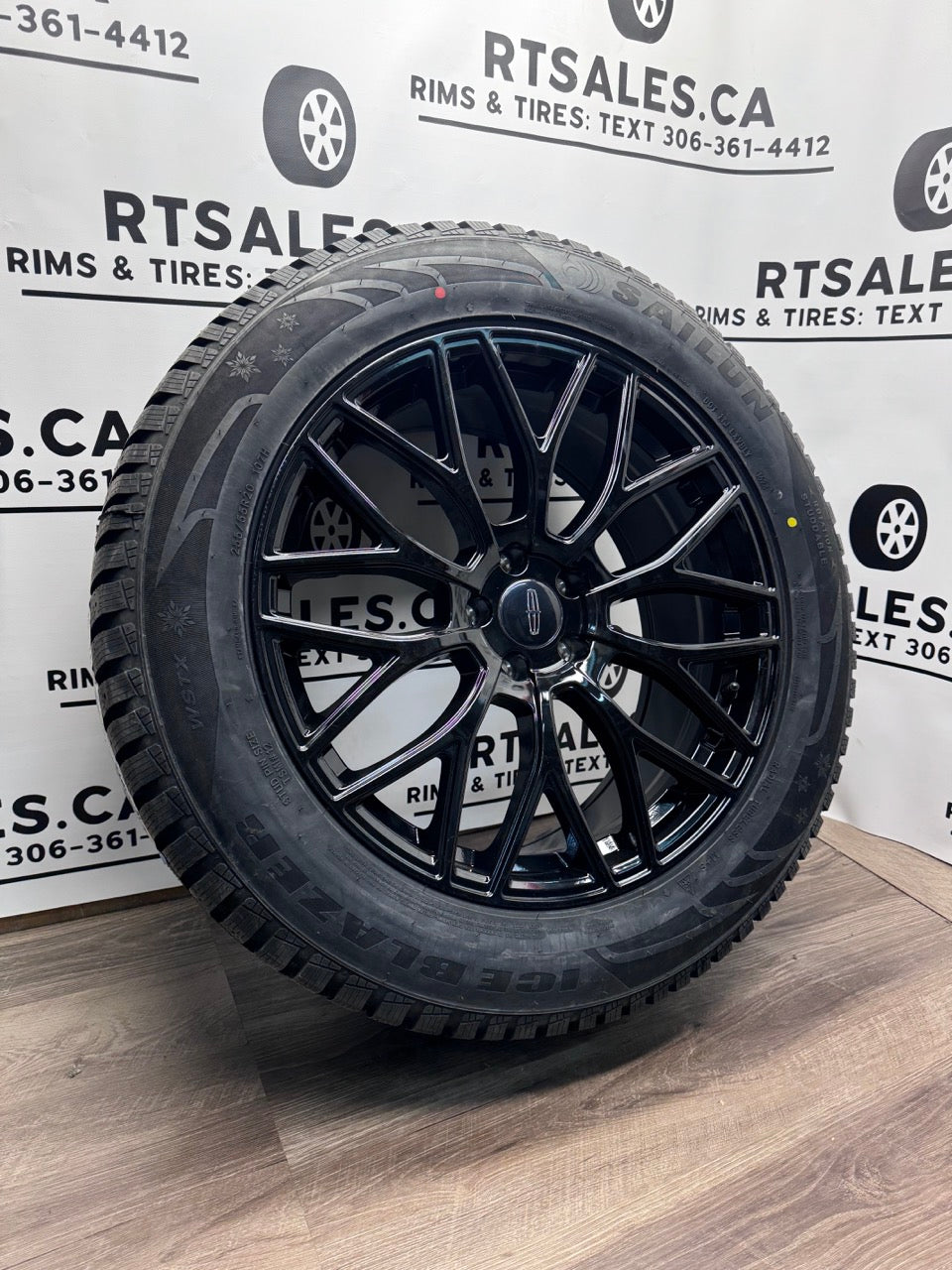 255/55/20 winter tires 20x8.5 Rims 5x114.3 ford explorer