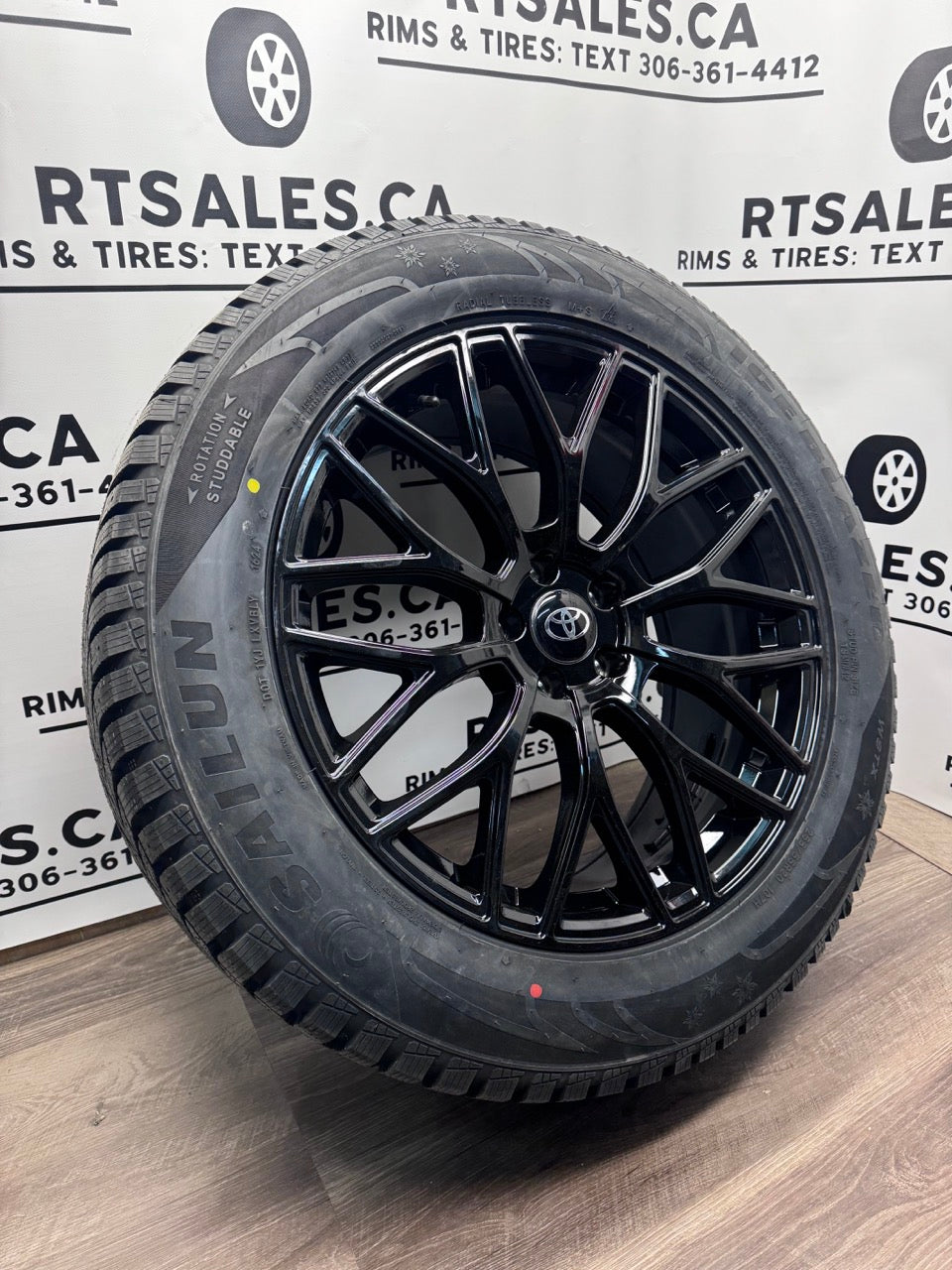 255/55/20 winter tires 20x8.5 Rims 5x120 Toyota grand Highlander
