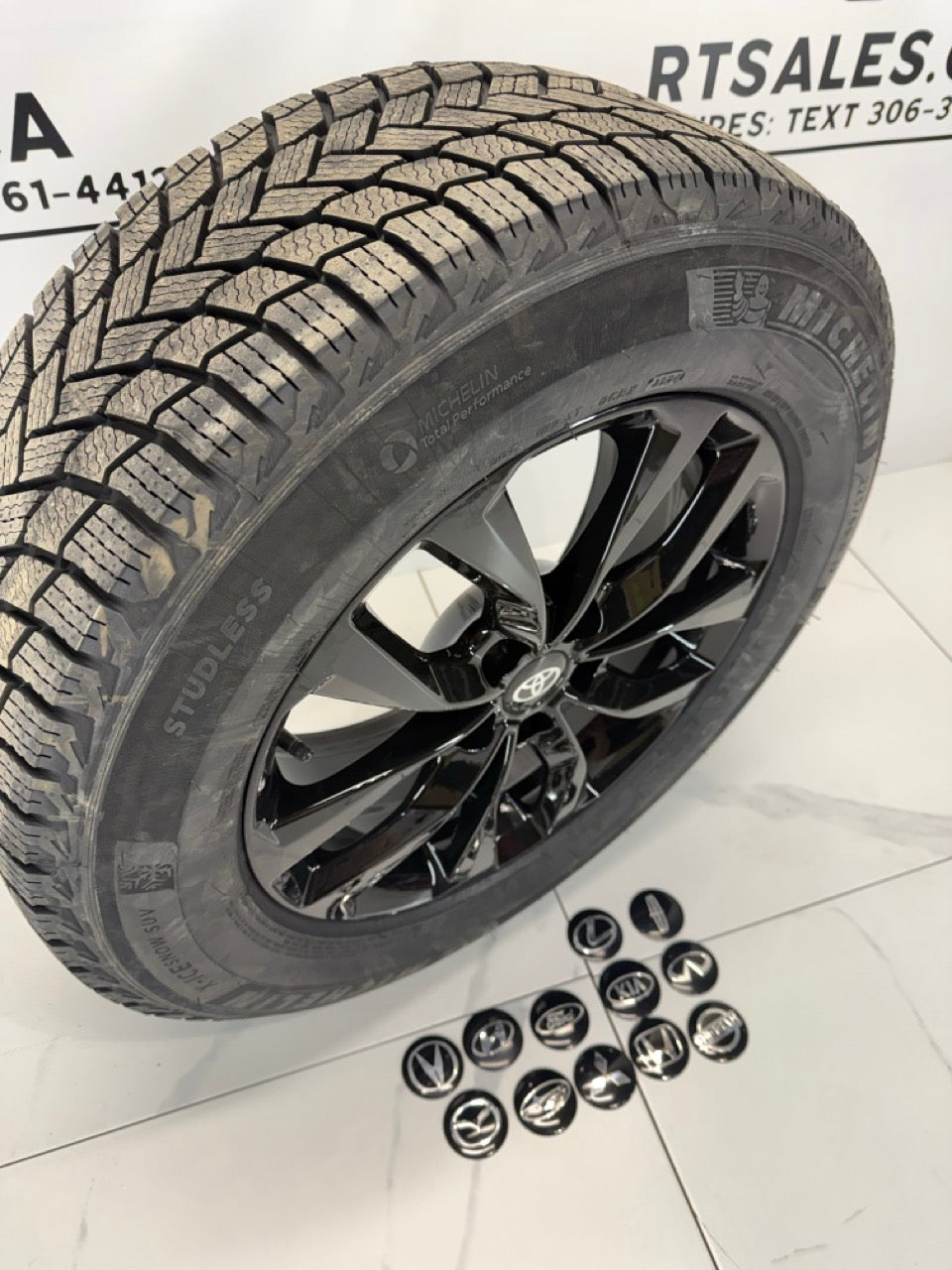 225/65/17 Michelin X-ice tires rims 5x114.3 TOYOTA RAV4 MAZDA
