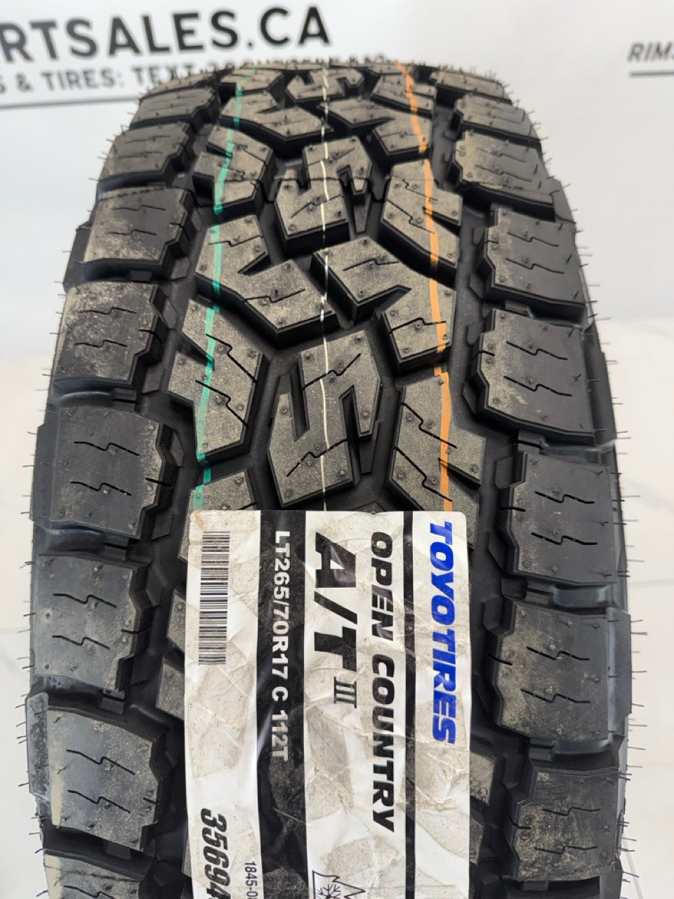 LT 265/70/17 Toyo 17x8 Replika R213 Rims 6x139