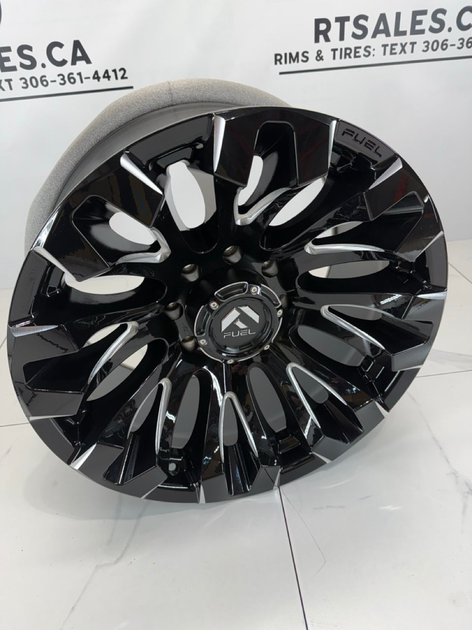 20x10 Fuel Quake Rims 8x165