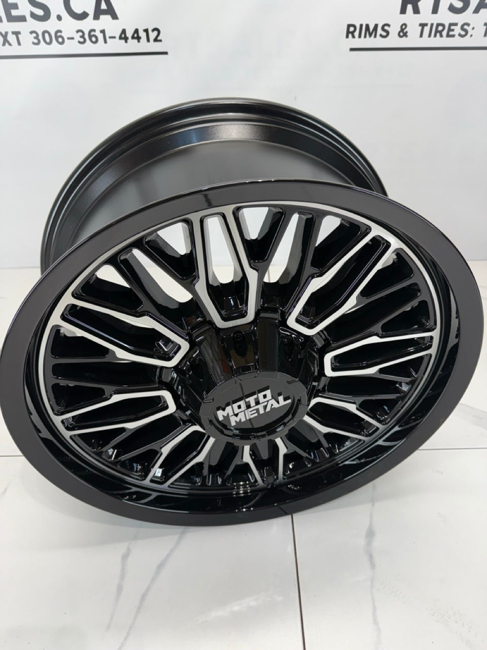 20x9 Moto Metal Stinger Rims 8x170