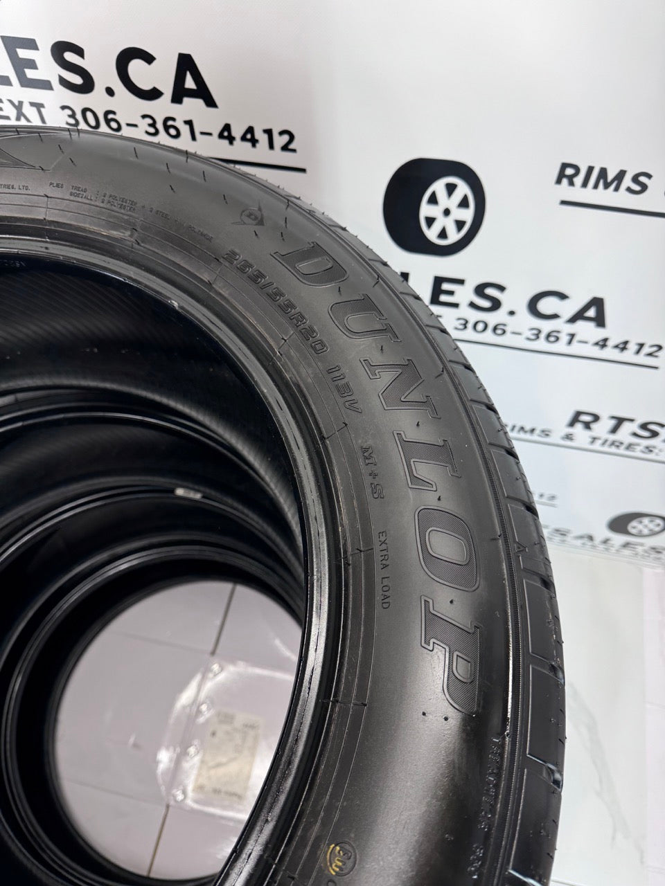 265/55/20 Dunlop Grandtrek 20" tires (takeoffs)