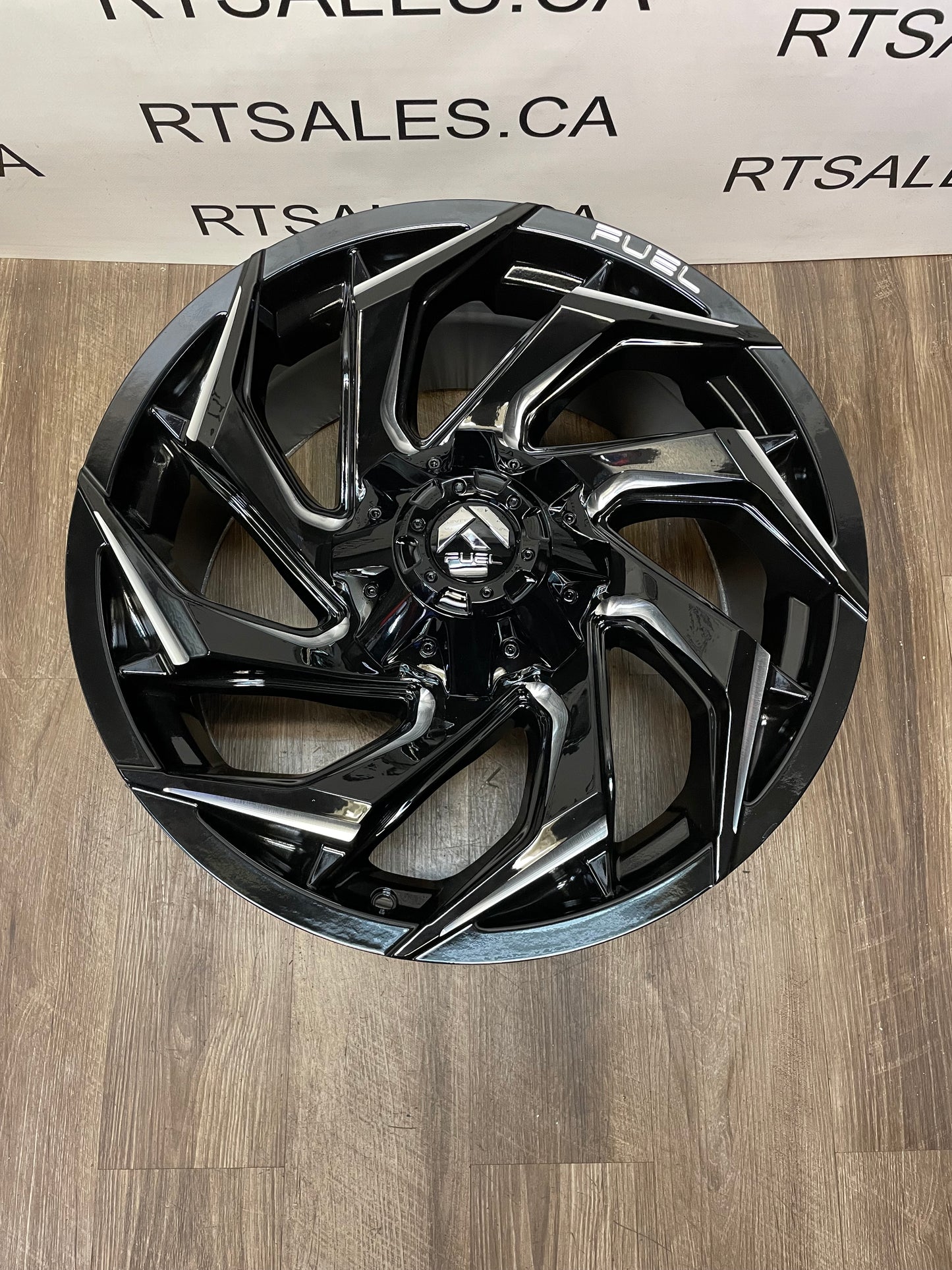 20x9 Fuel Reaction Rims 8x170 Ford F250 F350 Super Duty