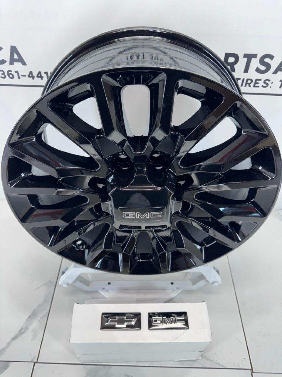 20x8.5 GMC CHEVY Replika Rims 8x180 2500 3500