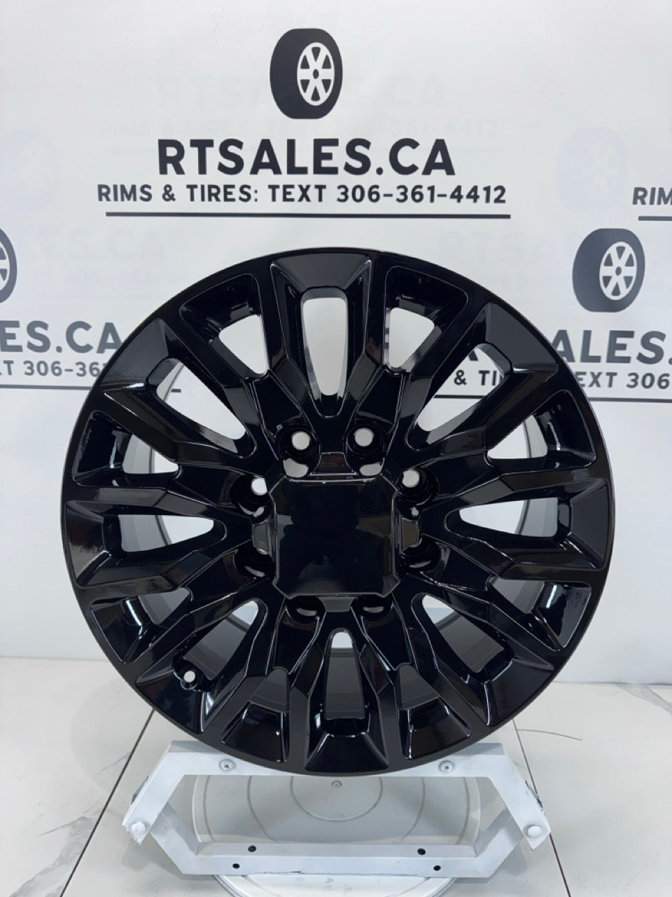 20x8.5 GMC CHEVY Replika Rims 8x180 2500 3500