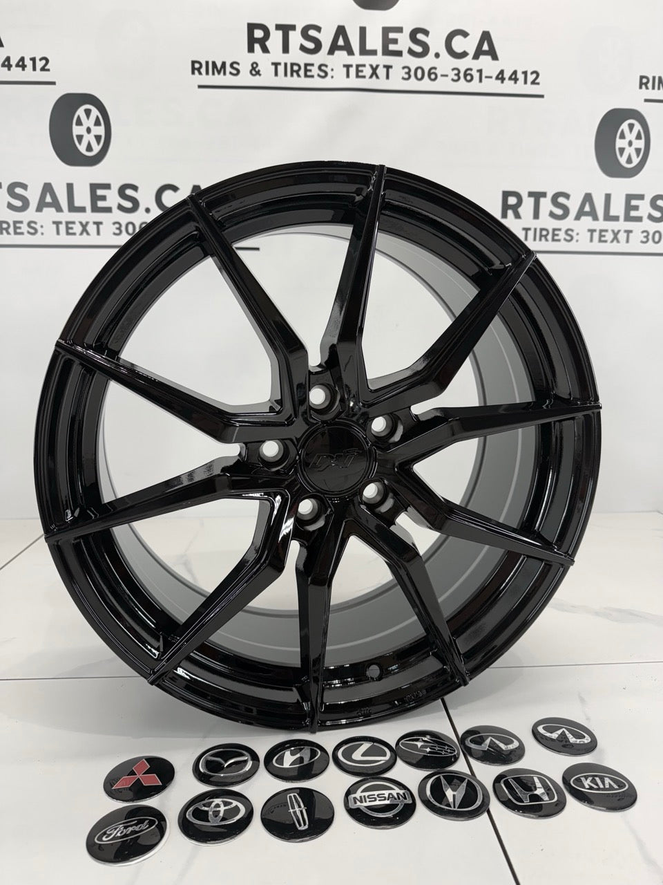 18x8 Conceptor Rims 5x114.3 Gloss Black