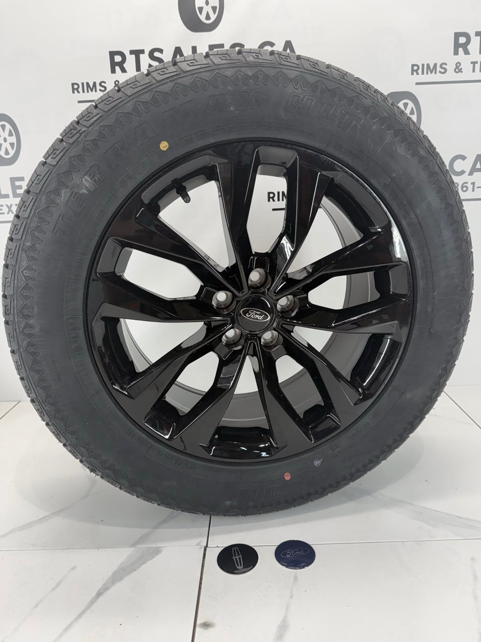 245/60/18 All season TIRES rims 5x108