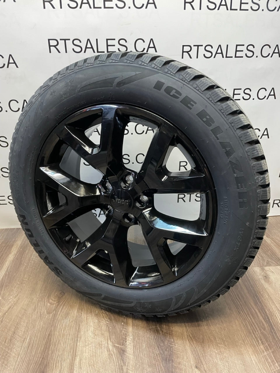 225/60/18 WINTER tires Rims 5x110 Jeep Cherokee