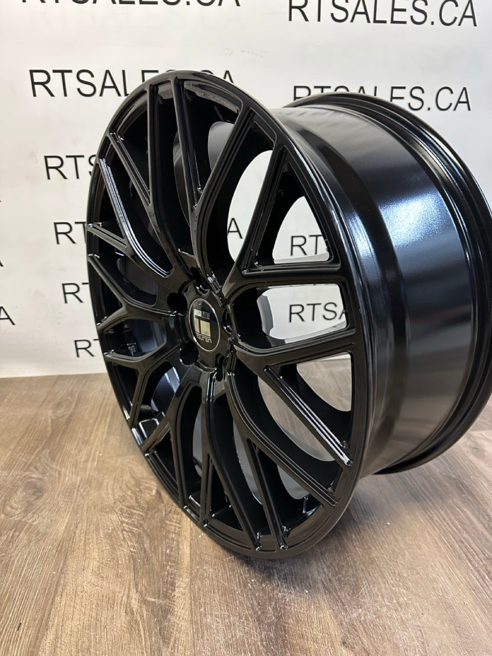 20x8.5 Touren TR76 5x120 Chevy Buick GMC Cadillac Honda Acura