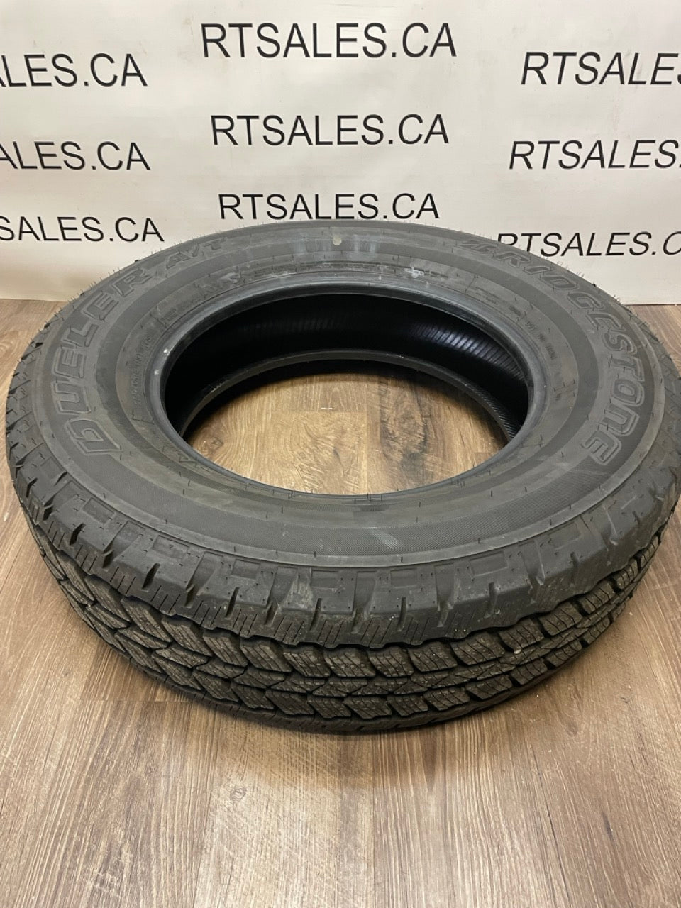 255/70/18 Bridgestone Dueler A/T AS (Takeoffs)