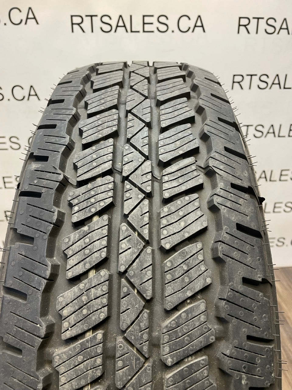 255/70/18 Bridgestone Dueler A/T AS (Takeoffs)