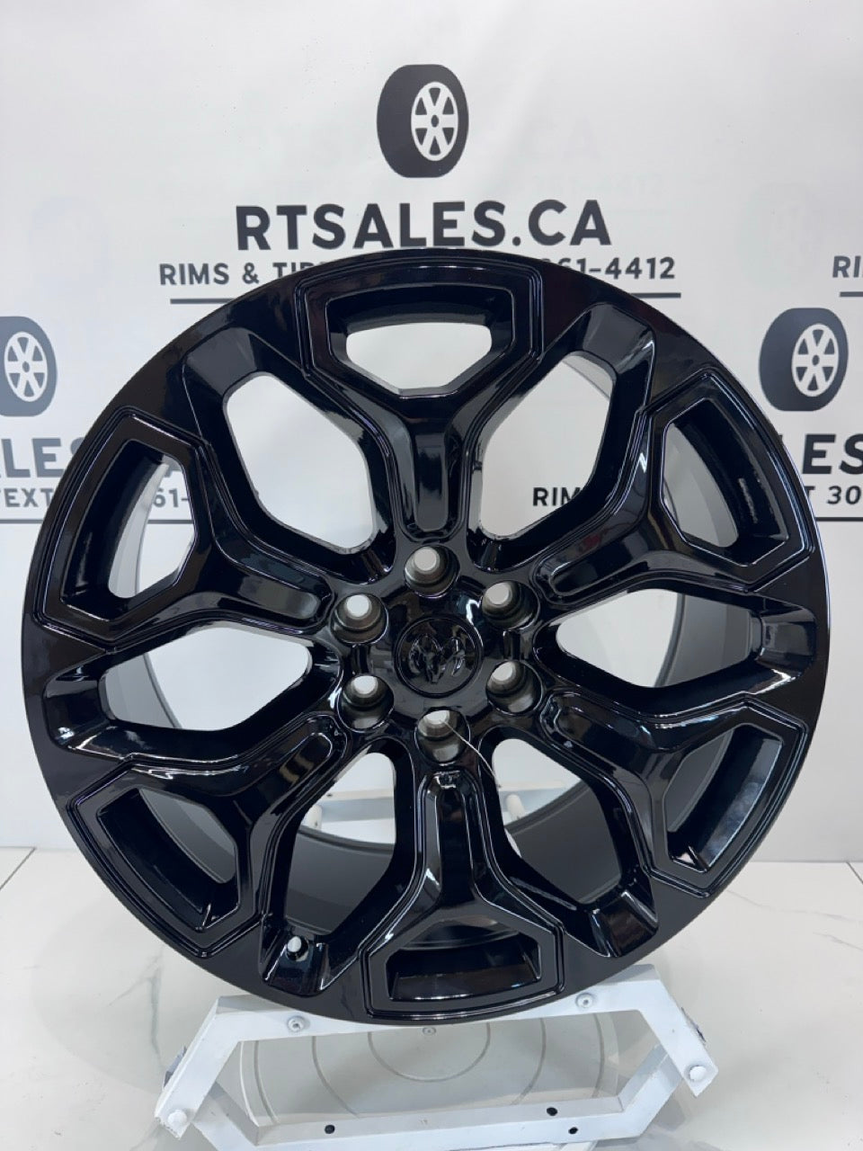 22x9 Replika Ram 1500 Limited Rims 6x139.7 & Jeep Wagoneer