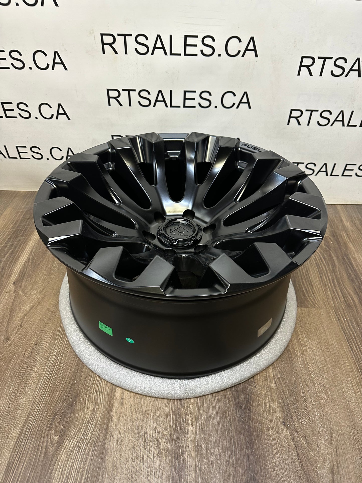 20x10 Fuel Quake Rims 6x135 Ford F-150 Expedition
