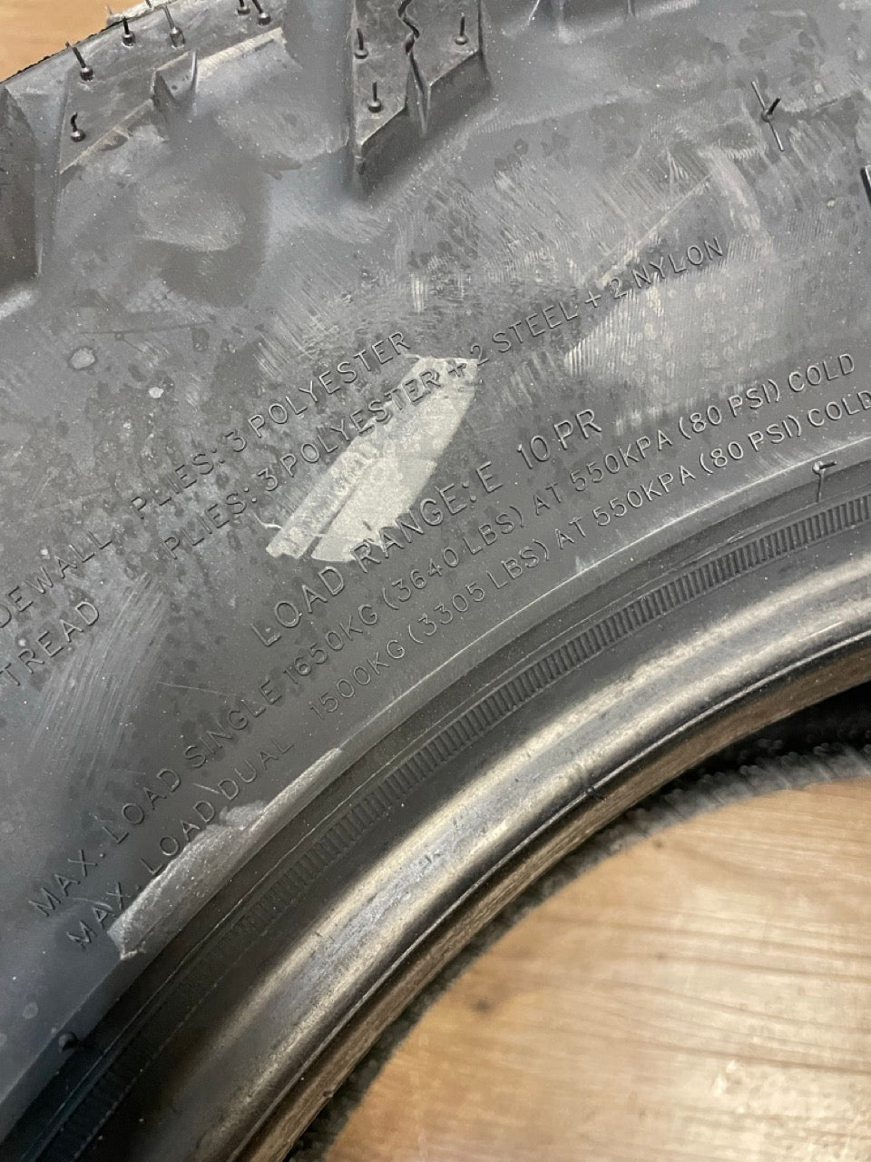 LT 285/65/18 Amp TERRAIN ATTACK M/T E All Season Tires