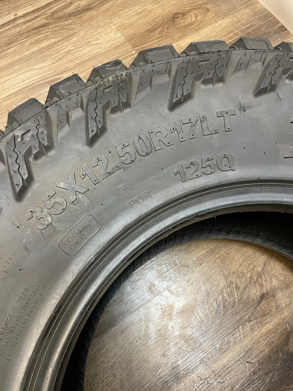 LT 35x12.5x17 Amp TERRAIN ATTACK M/T E All Season Tires