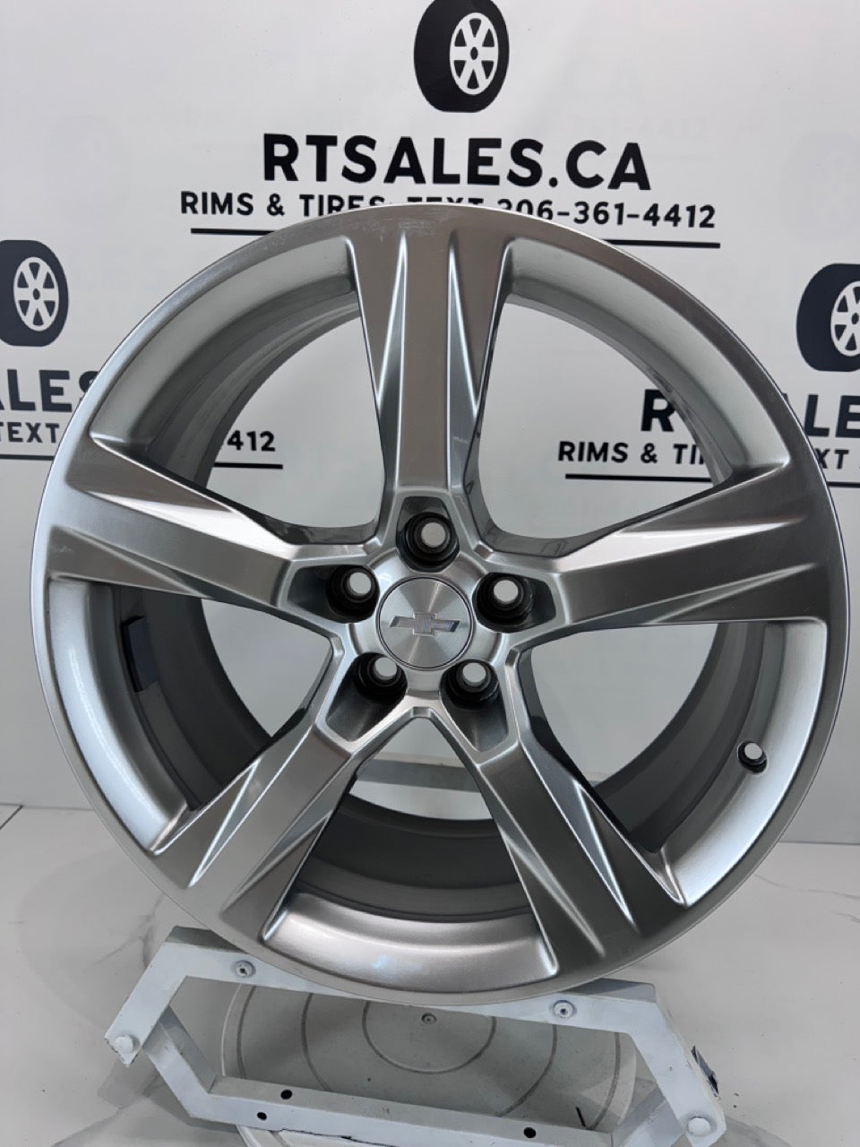 20x9.5/8.5 Staggered Chevy Camaro OEM Rims 5x120