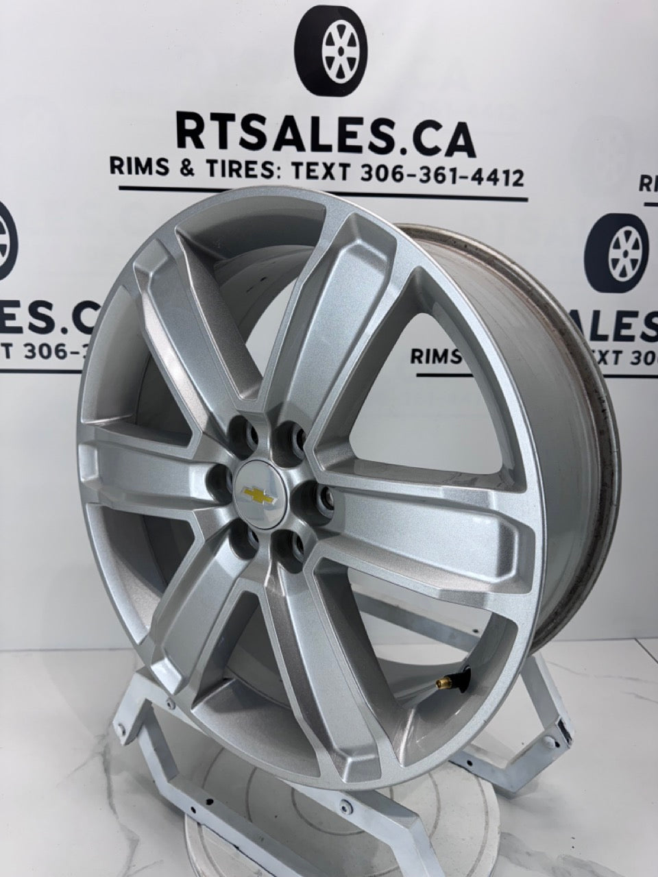 265/50/20 Pirelli Scorpion A/S (Takeoffs)