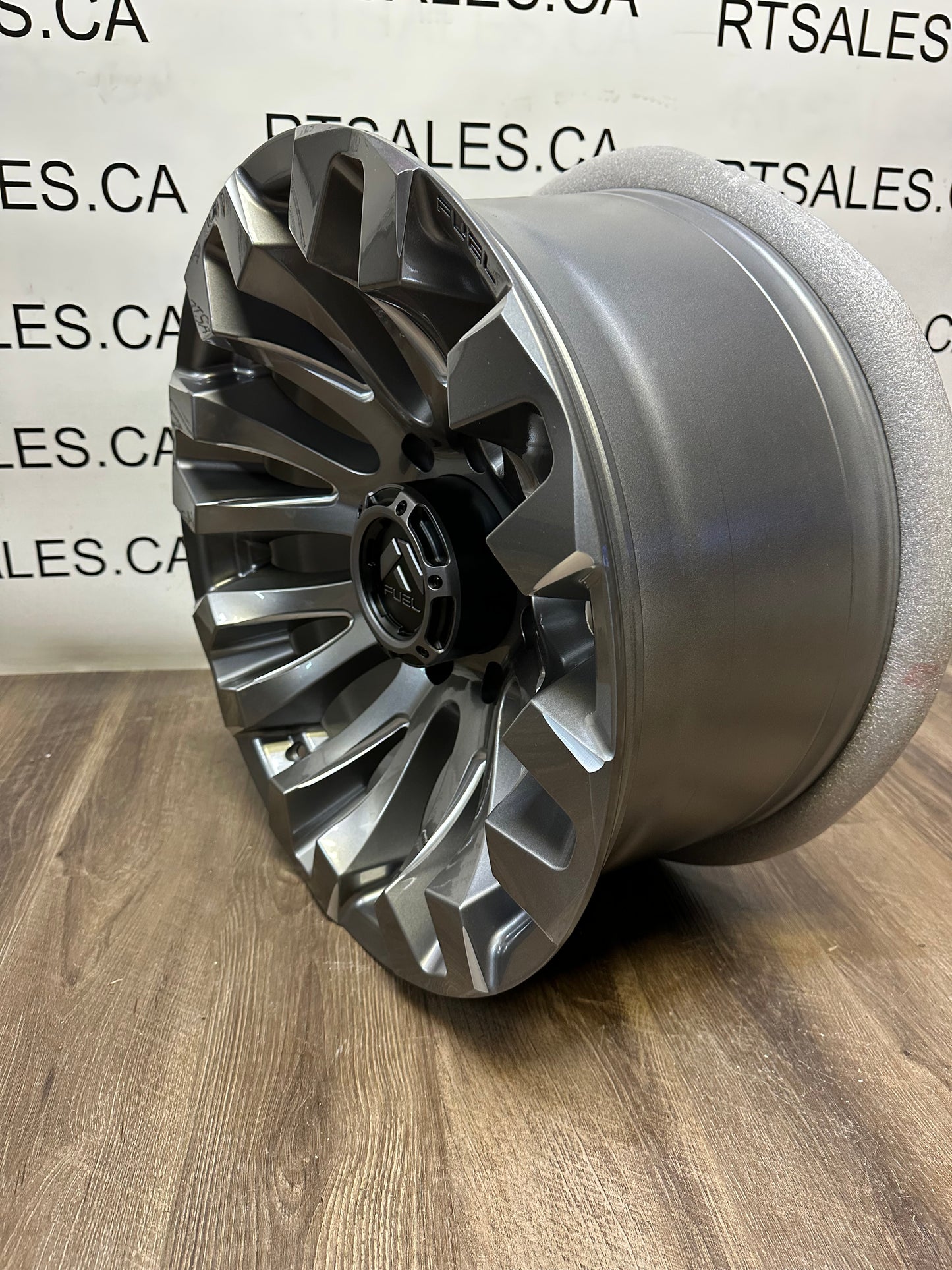 20x10 Fuel Quake Rims 8x180 Chevy 2500 3500