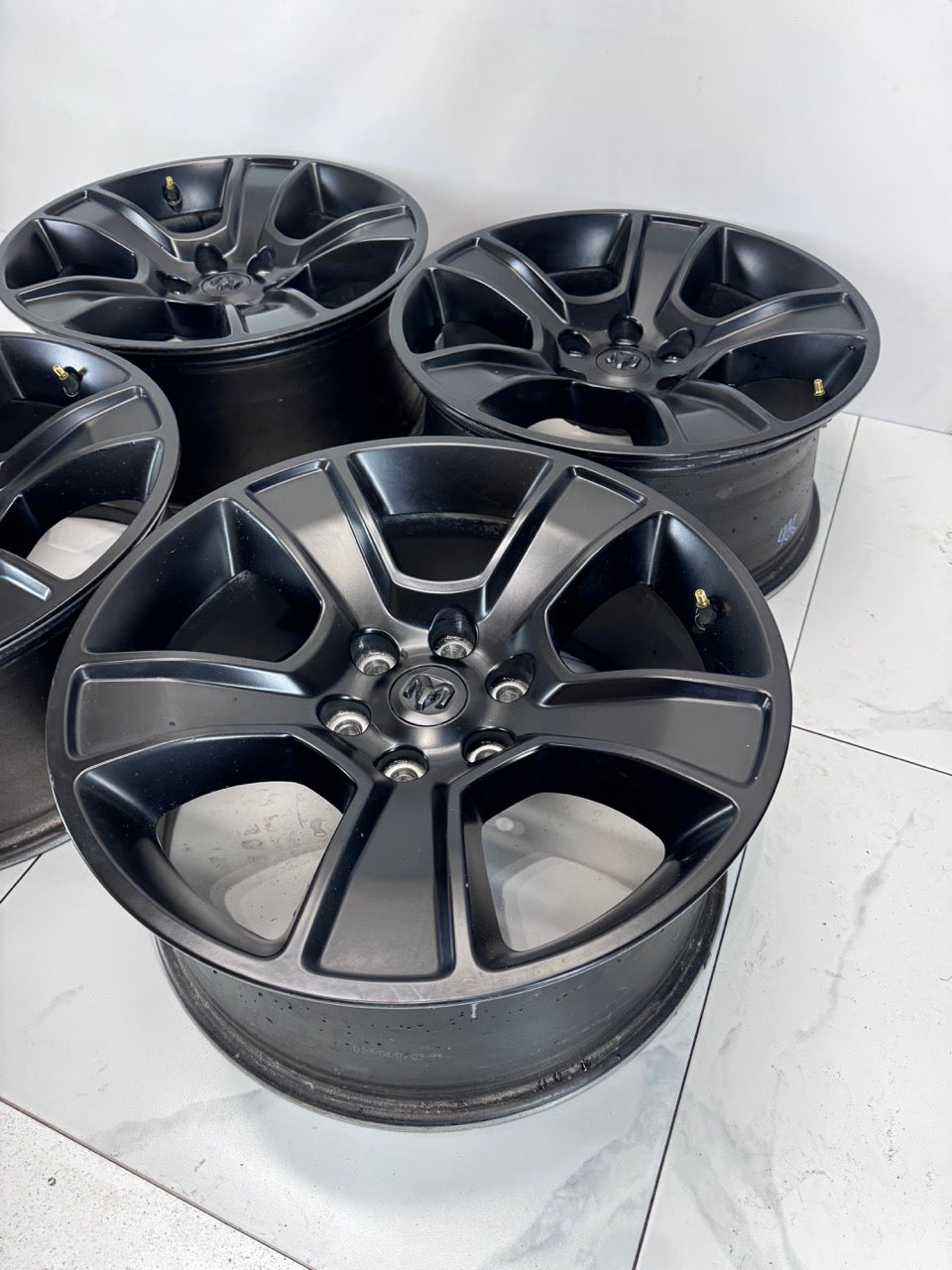 20x9 Dodge Ram Factory OEM 1500 Rims 6x139.7 (Used)