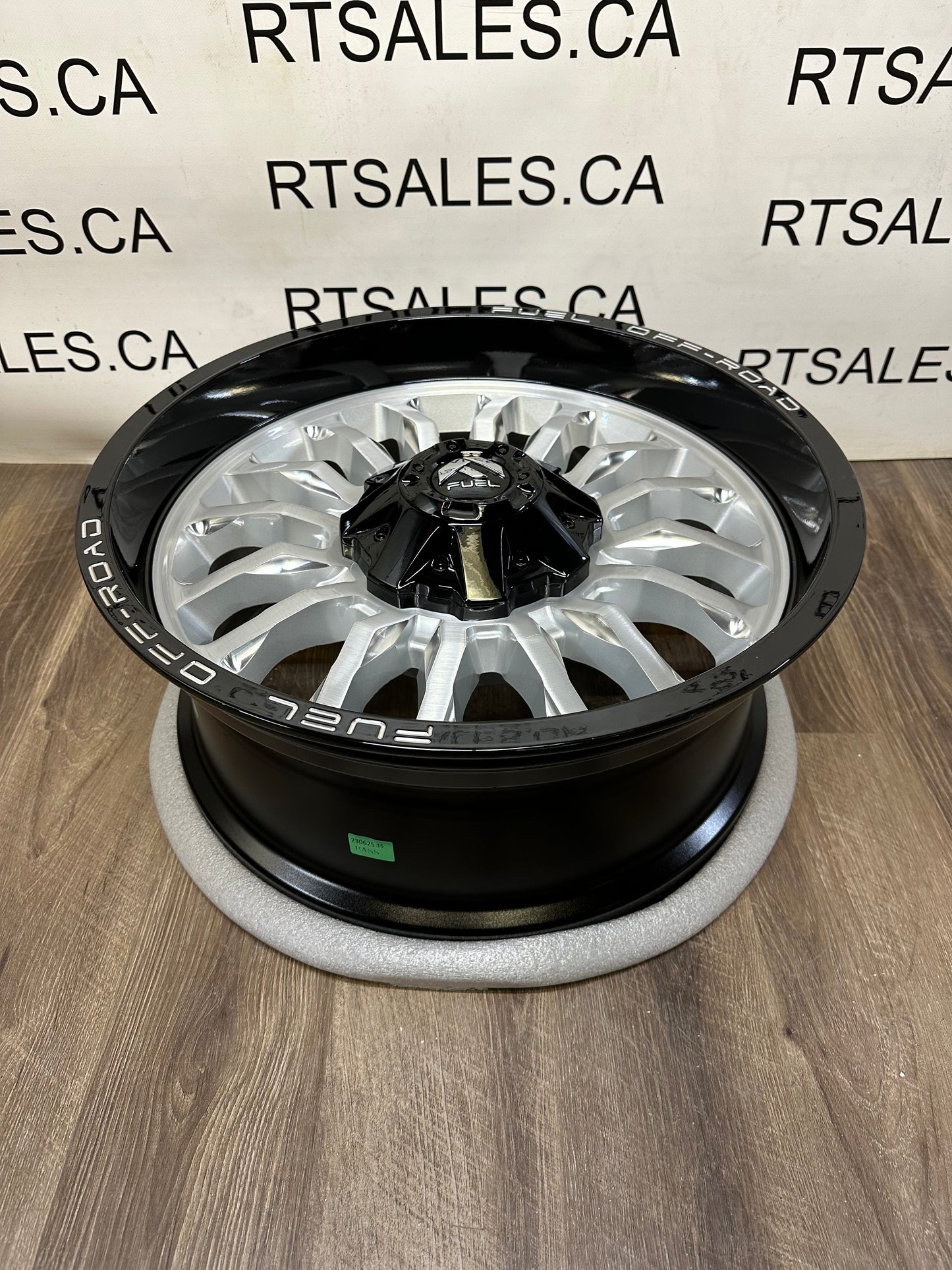 20x9 Fuel Arc Rims 8x170 Ford F250 F350 Super Duty