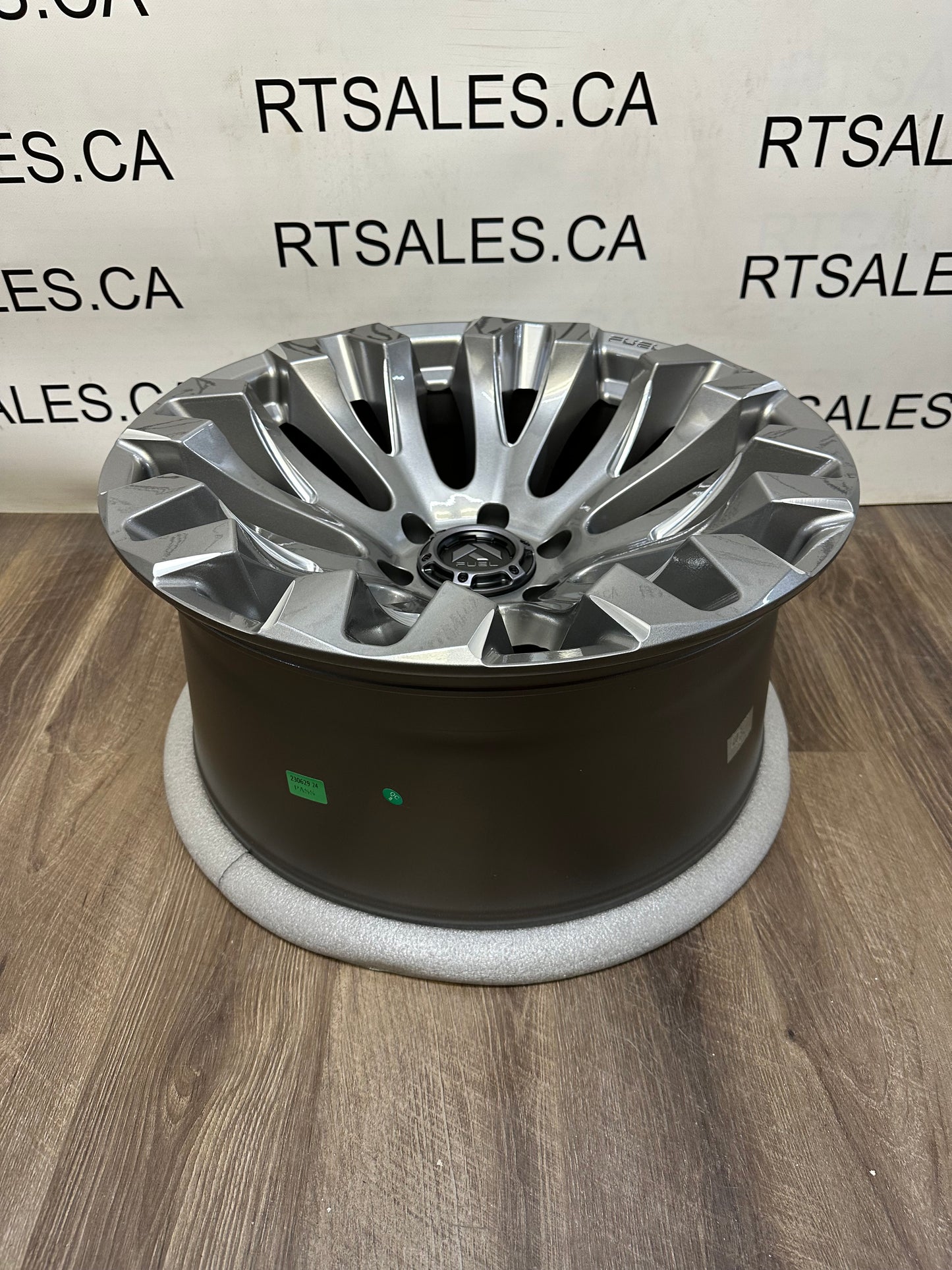 20x10 Fuel Quake Rims 6x139.7