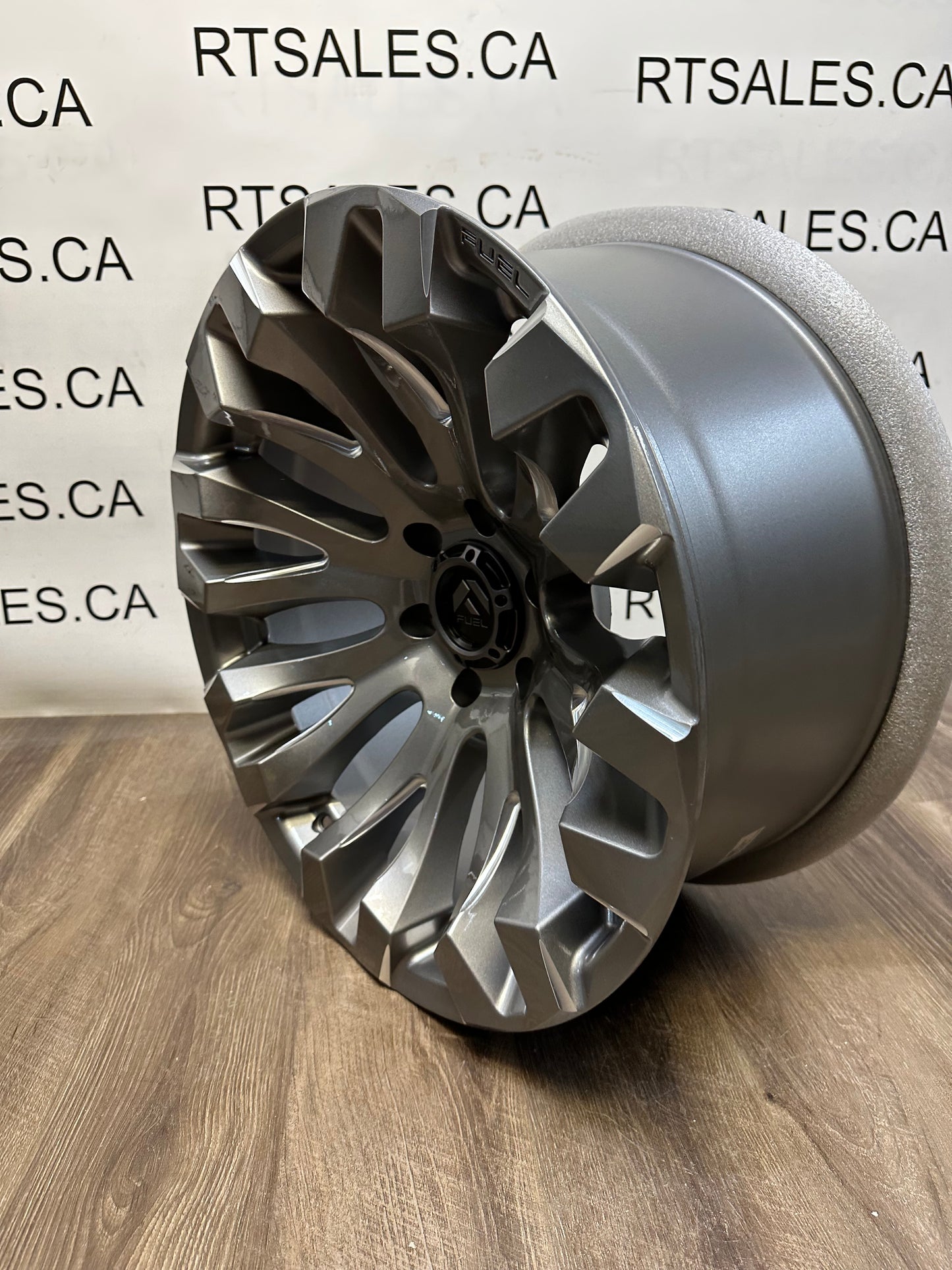 20x10 Fuel Quake Rims 6x139.7