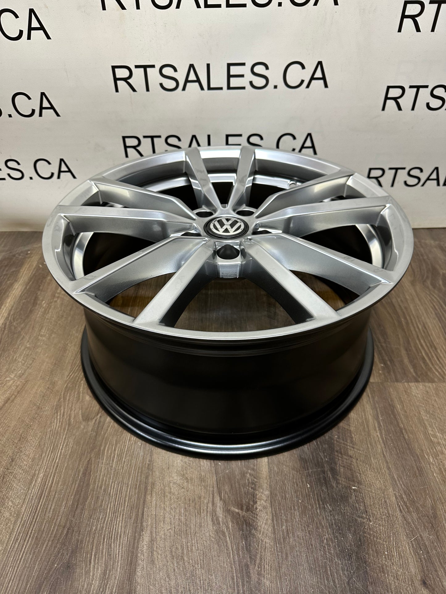 18x8 Replica R195 Rims 5x112 Volkswagen Audi Porsche