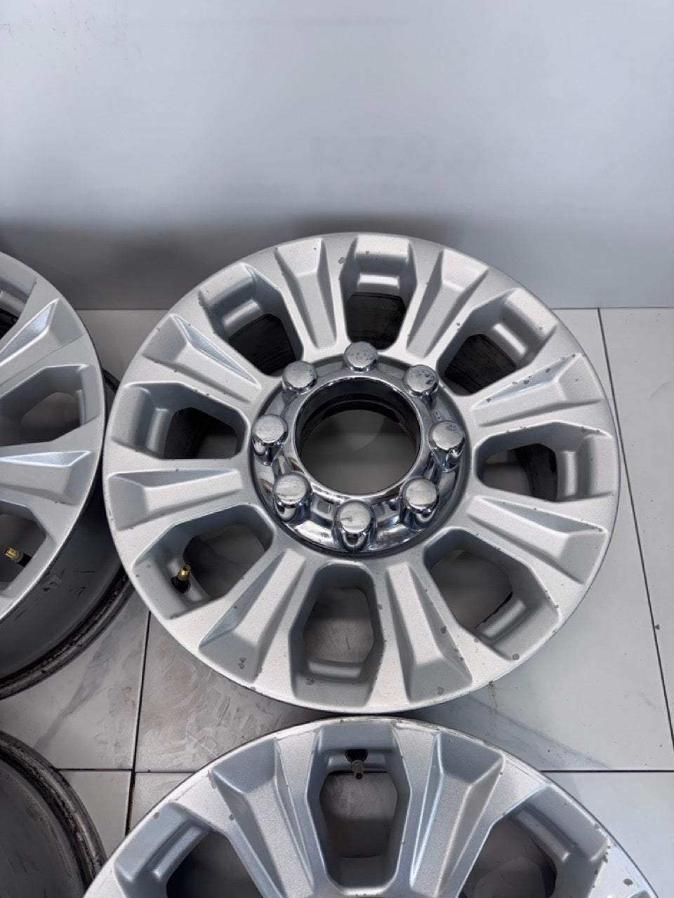 18 Inch Ford F250/350 Rims 8x170 (USED)