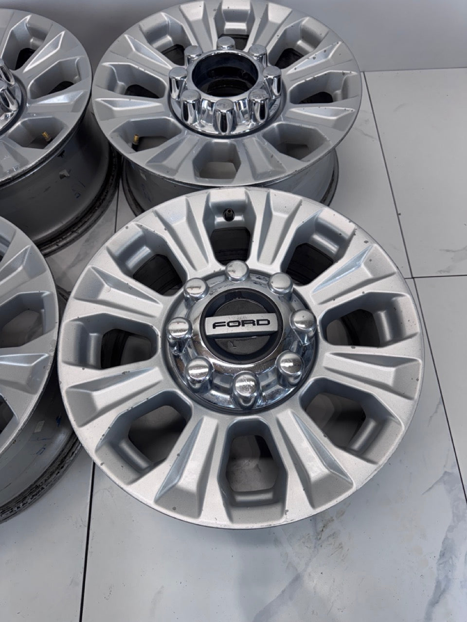 18 Inch Ford F250/350 Rims 8x170 (USED)