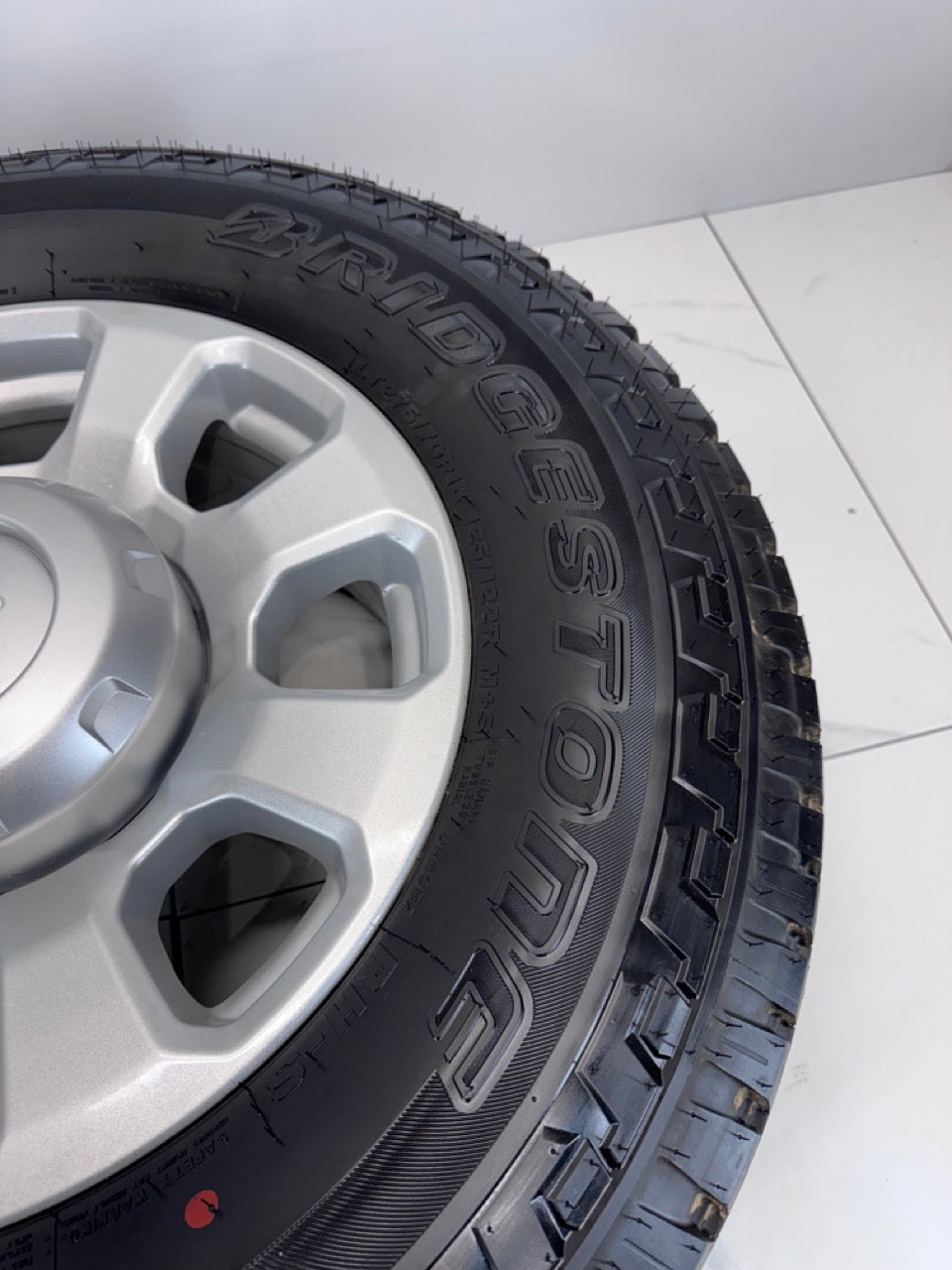 LT 275/70/18 Bridgestone tires Rims Ford F250 F350 8x170 OEM