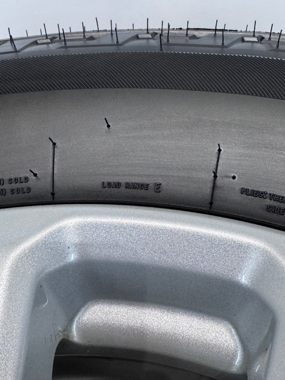 LT 275/70/18 Bridgestone tires Rims Ford F250 F350 8x170 OEM