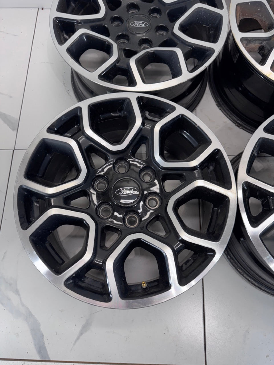 18x8.5 F150 Factory Rims 6x135 (Used)