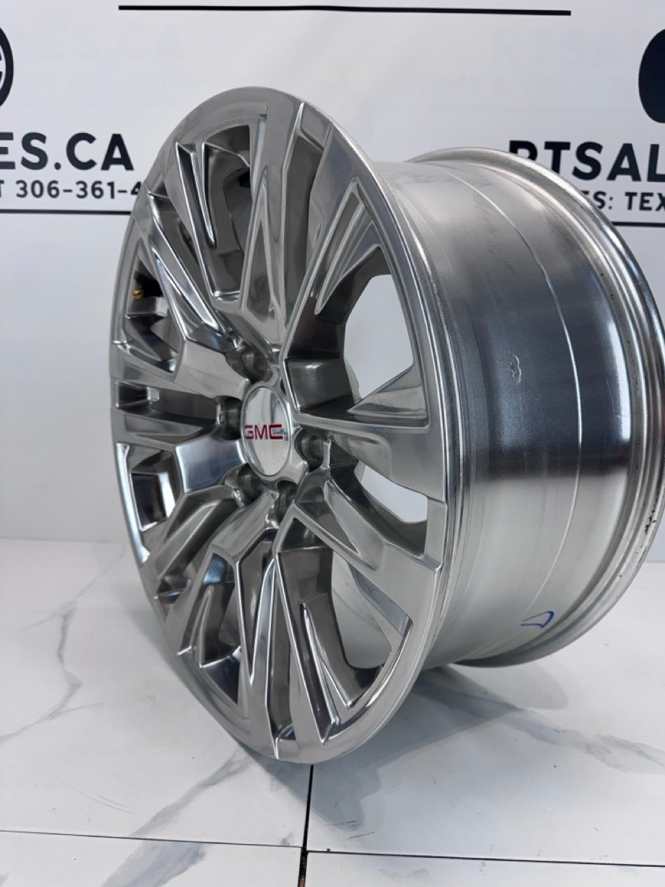 20x9 GM GMC CHEVY FACTORY OEM Rims 6x139.7 (Takeoffs)