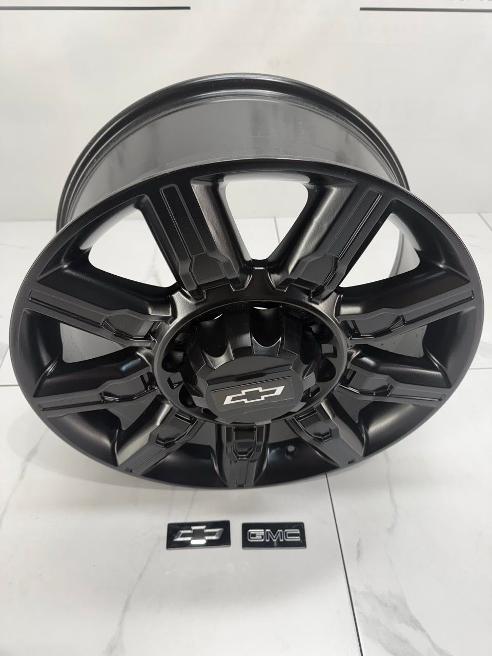 20x8.5 GMC CHEVY Replica Rims 8x180. 2500 3500